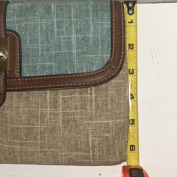 Merona hand clutch bag . Good condition. Preowned . 10 x 6.5 inches - Picture 10 of 10